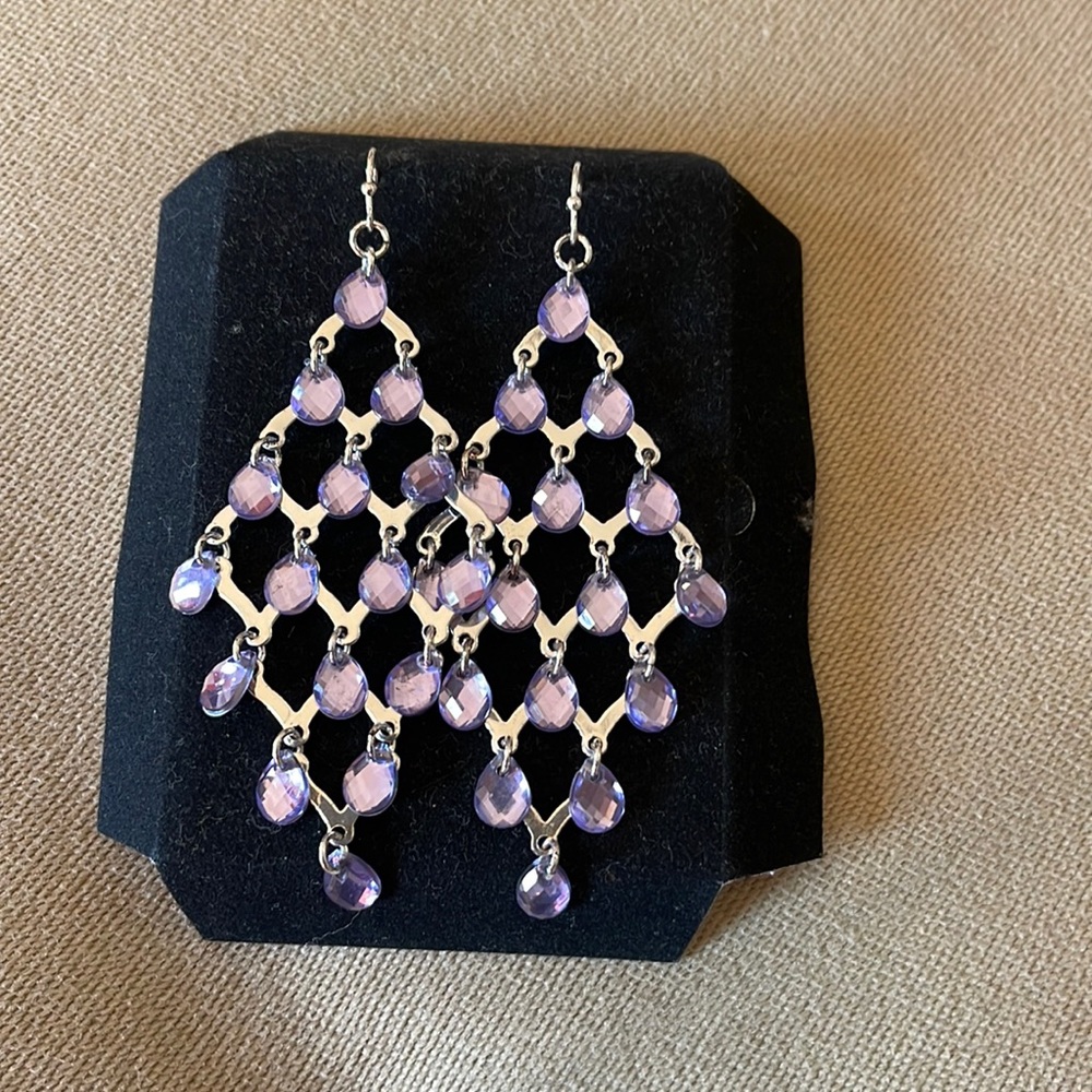 Long earrings color lavander 😍